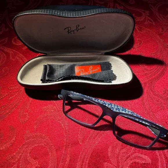 Ray-Ban Wayfarer frames - Picture 2 of 6